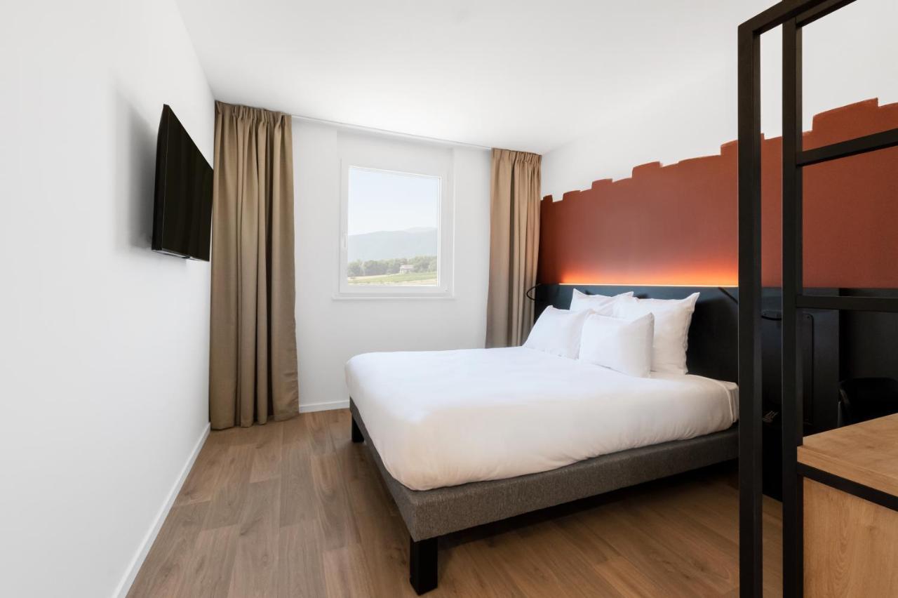 B&B Hotel Nyon Exterior photo
